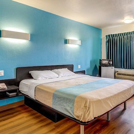 Motel 6 Waco - Lacy Lakeview Bellmead Eksteriør billede