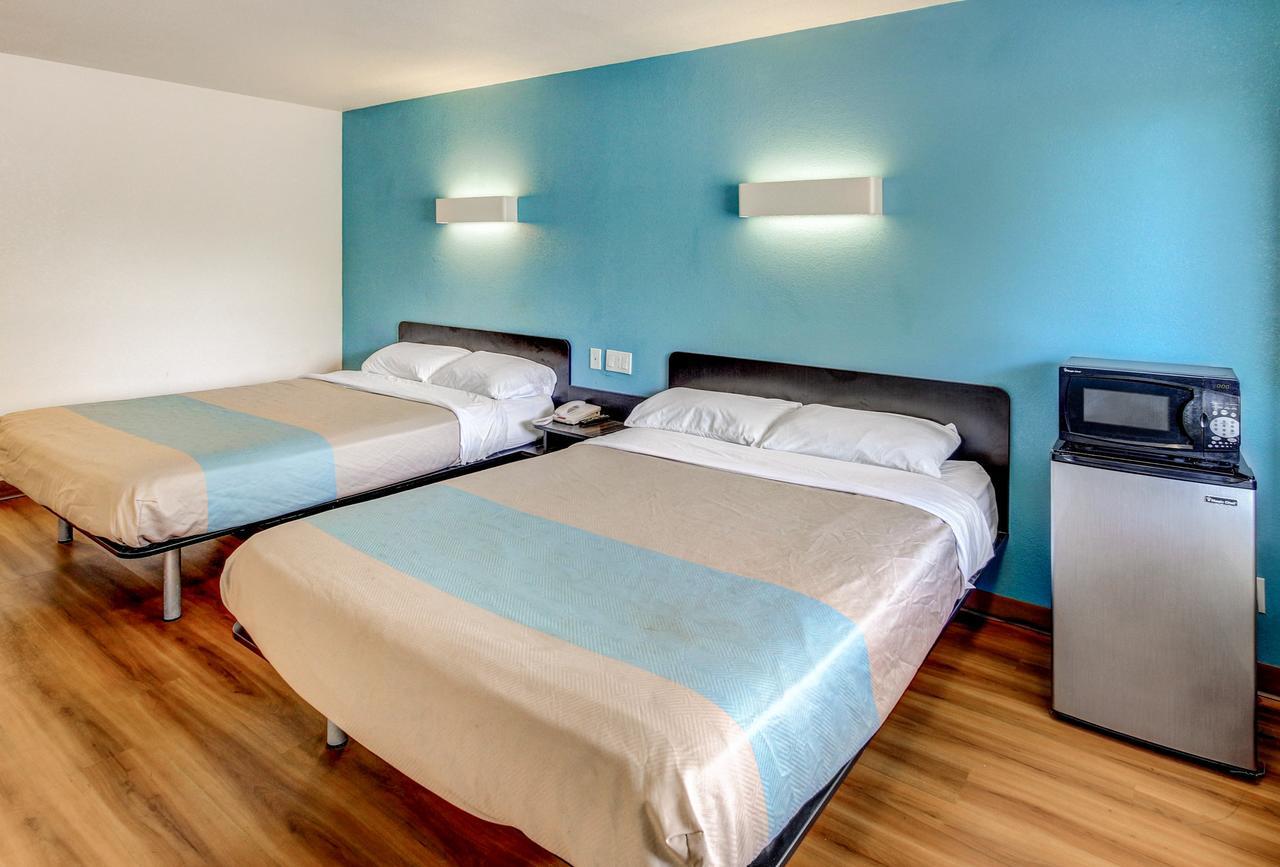 Motel 6 Waco - Lacy Lakeview Bellmead Eksteriør billede