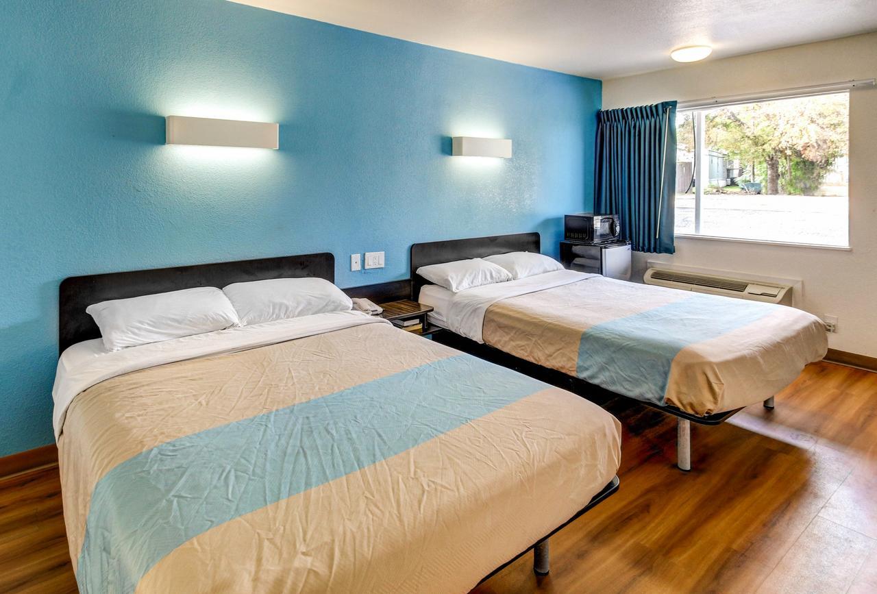 Motel 6 Waco - Lacy Lakeview Bellmead Eksteriør billede