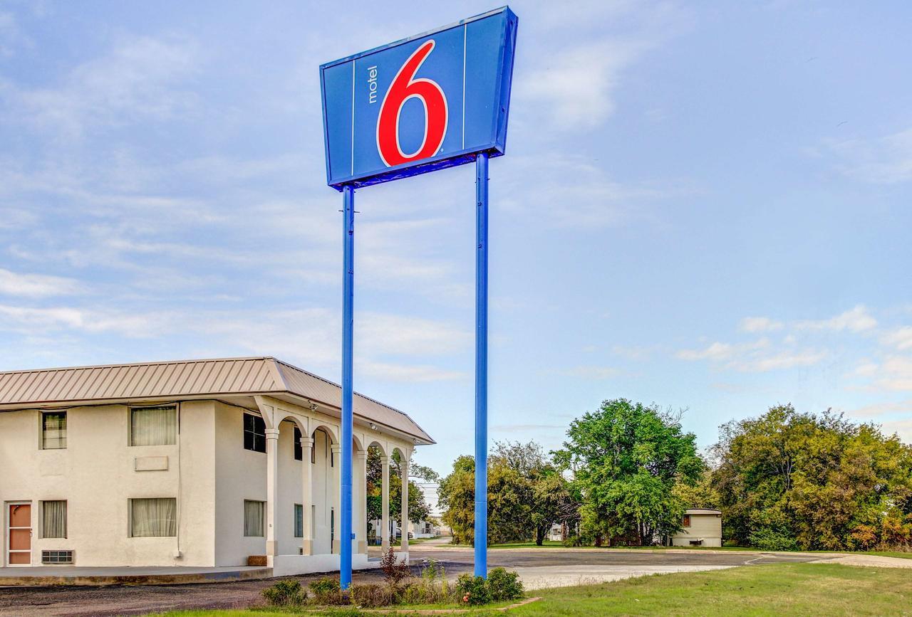 Motel 6 Waco - Lacy Lakeview Bellmead Eksteriør billede