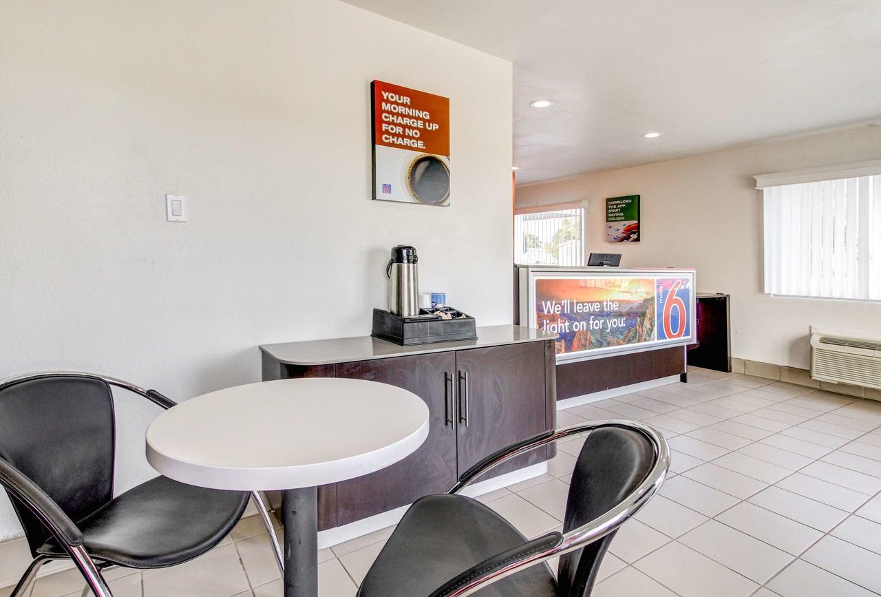 Motel 6 Waco - Lacy Lakeview Bellmead Eksteriør billede