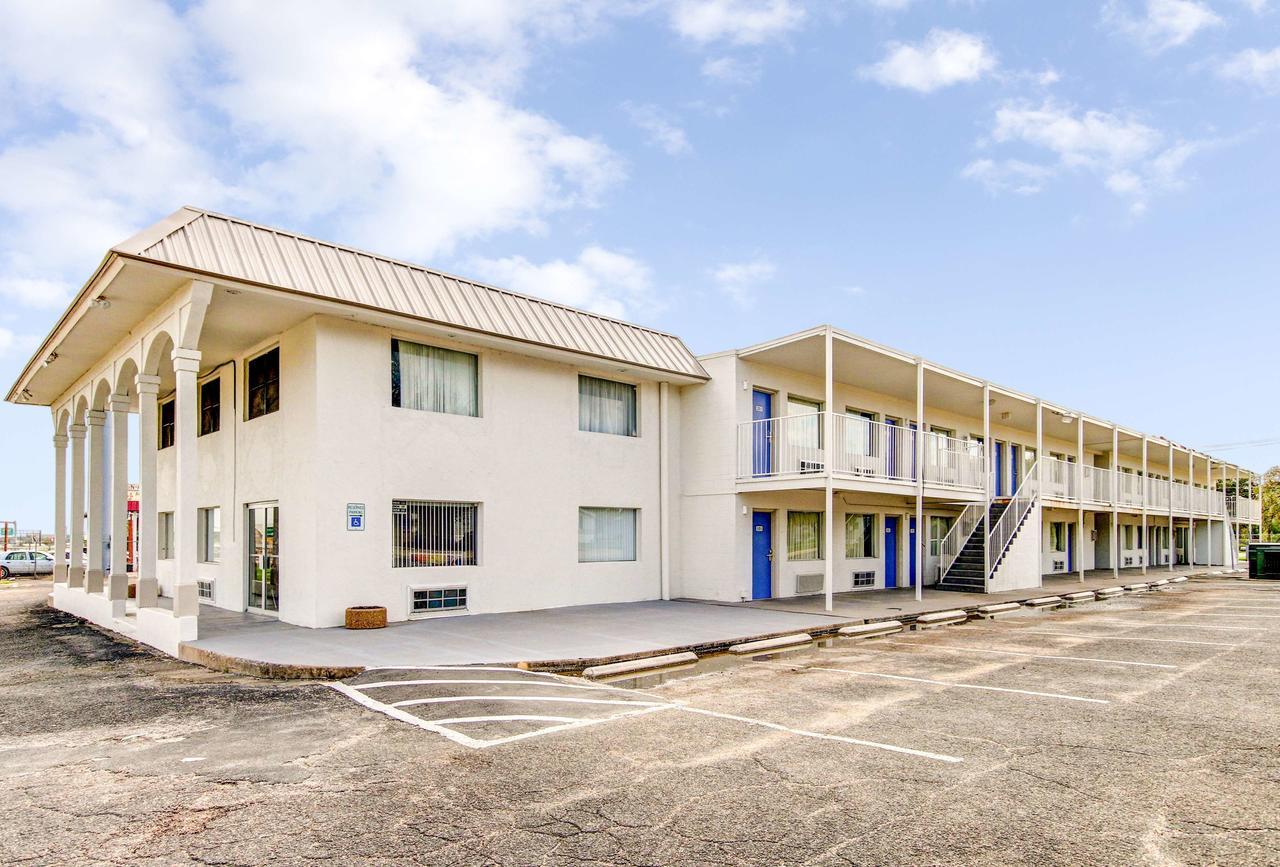 Motel 6 Waco - Lacy Lakeview Bellmead Eksteriør billede